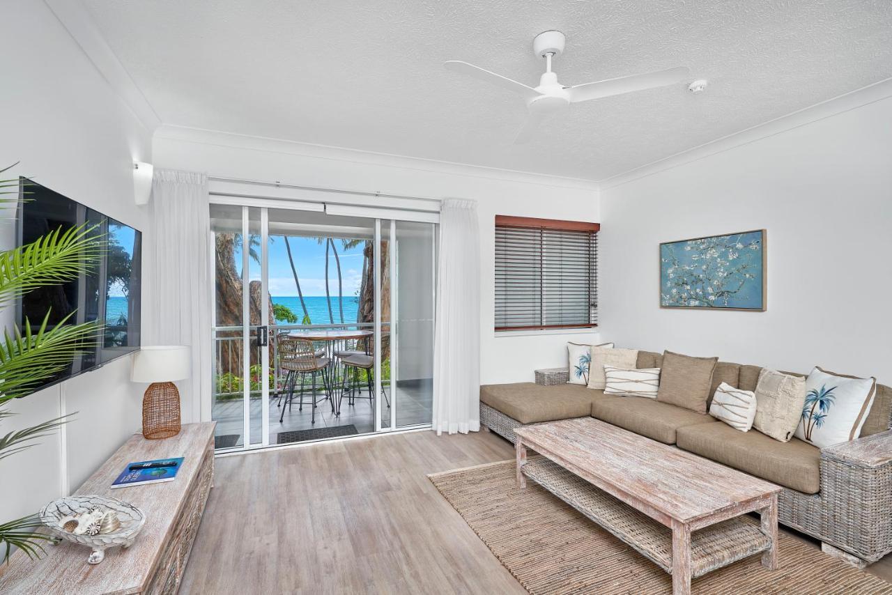 Alassio Beachfront Apartments Palm Cove Ruang foto