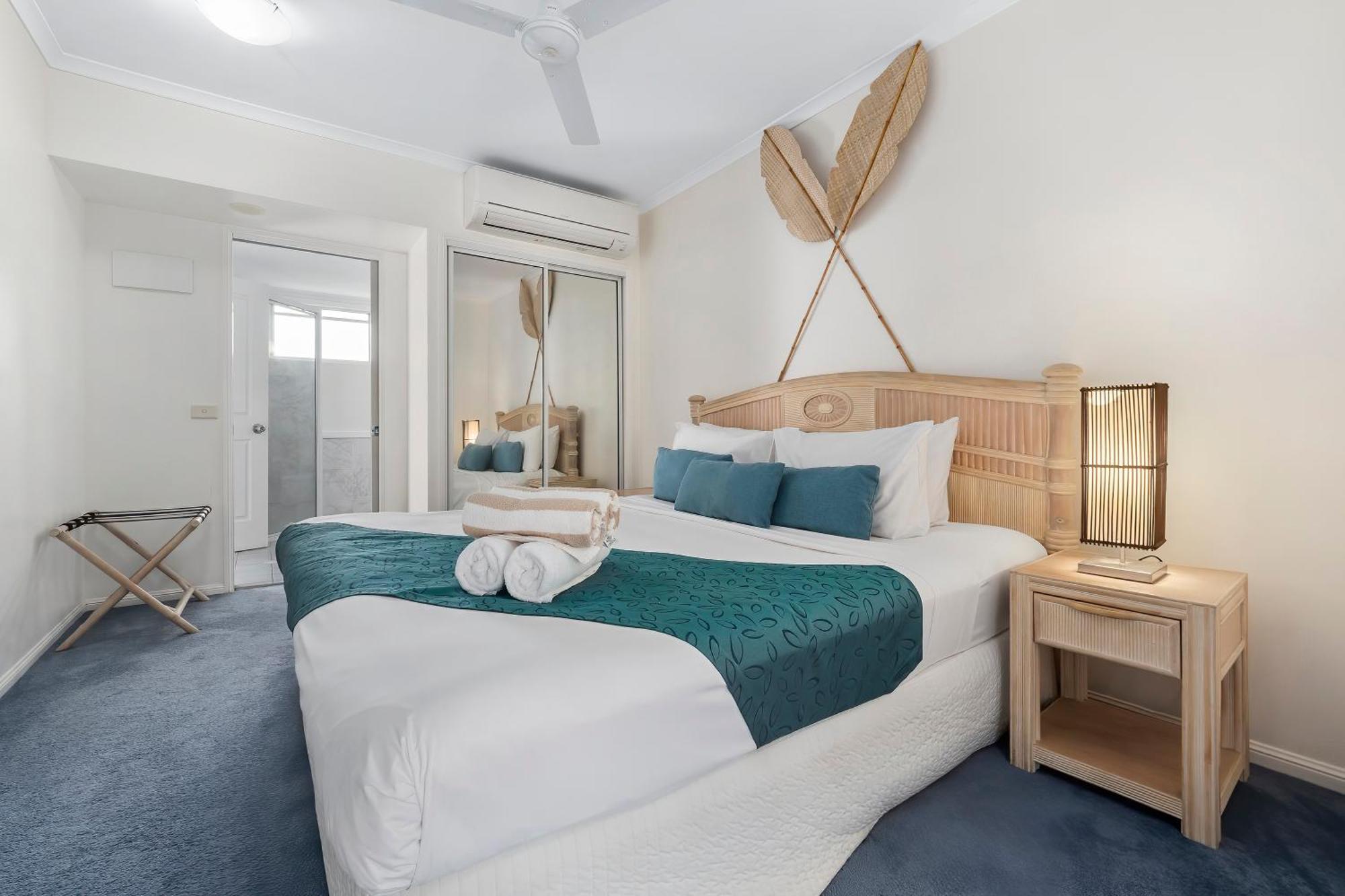 Alassio Beachfront Apartments Palm Cove Bagian luar foto