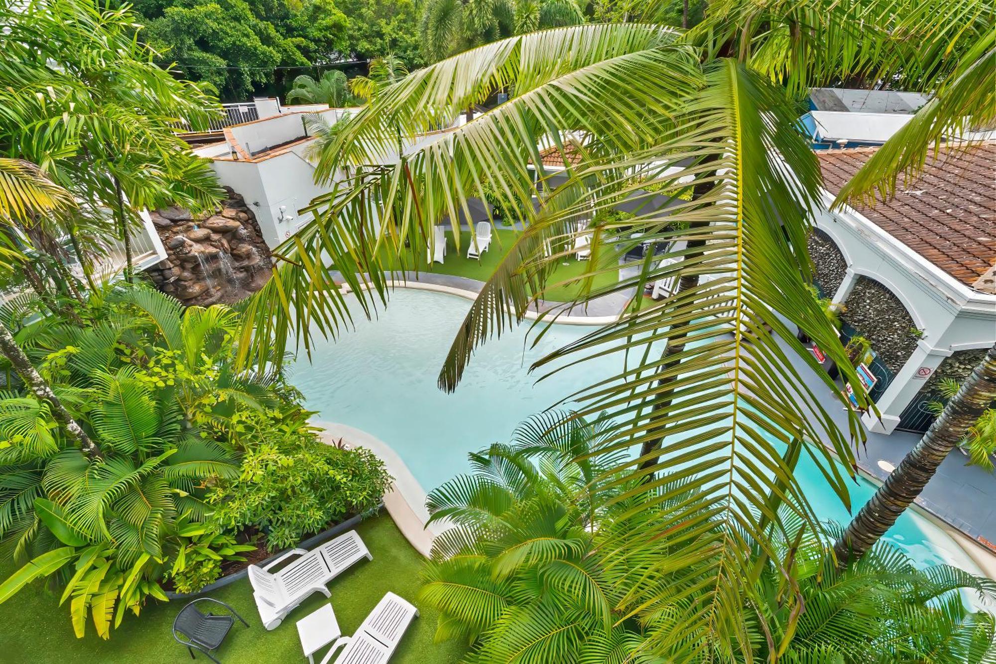 Alassio Beachfront Apartments Palm Cove Ruang foto