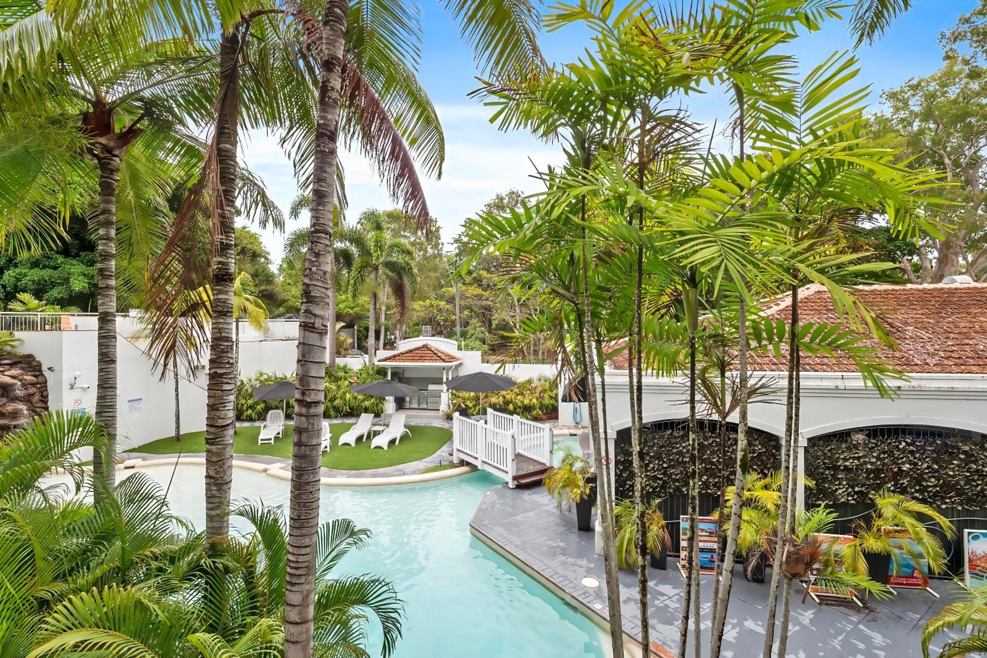 Alassio Beachfront Apartments Palm Cove Ruang foto