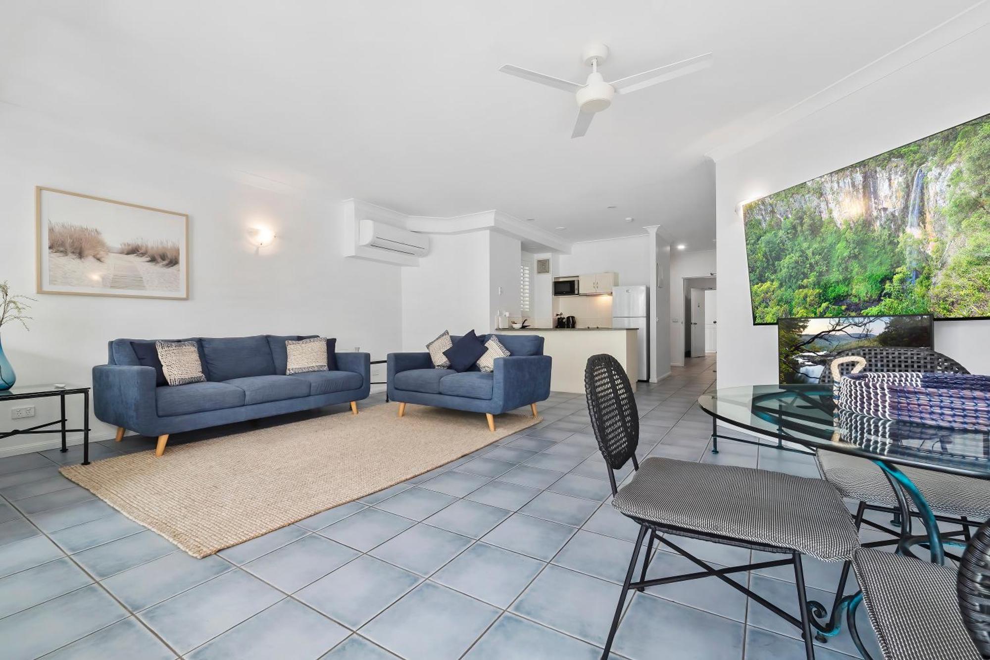 Alassio Beachfront Apartments Palm Cove Ruang foto