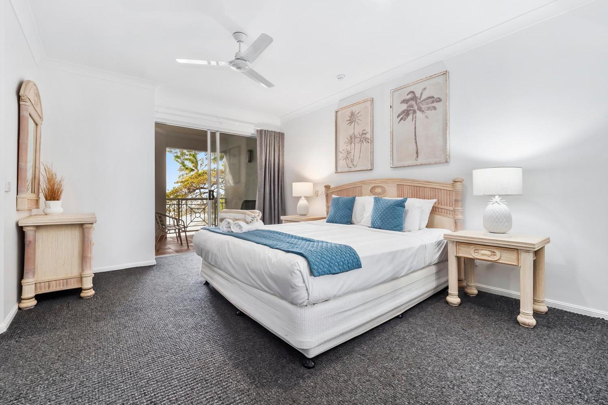 Alassio Beachfront Apartments Palm Cove Ruang foto