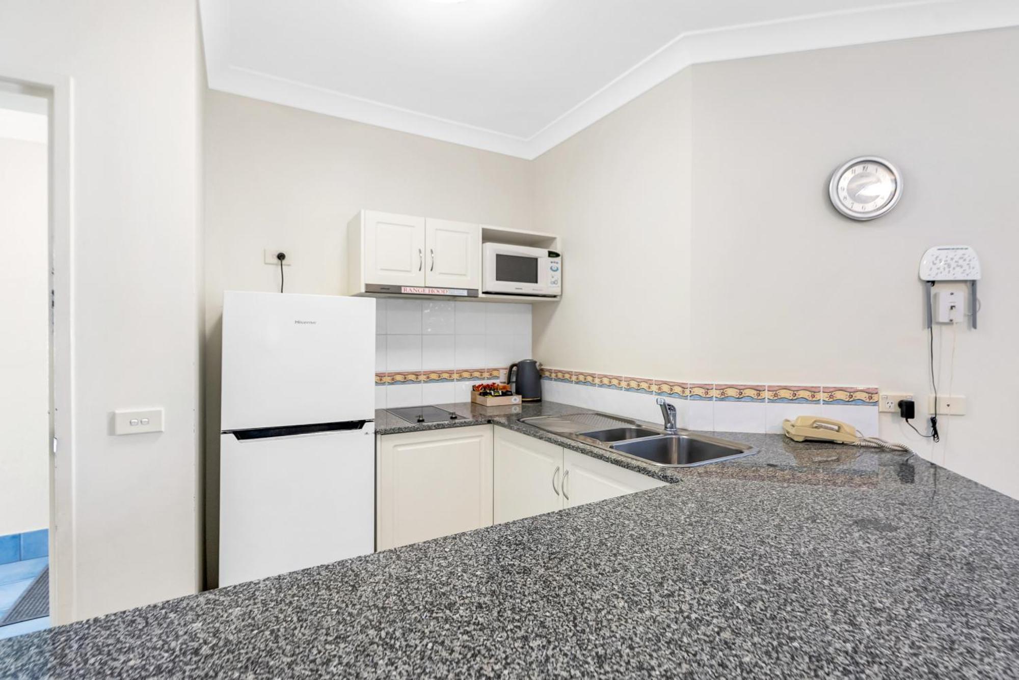 Alassio Beachfront Apartments Palm Cove Ruang foto